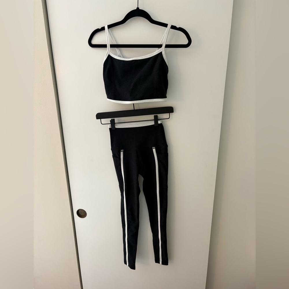Beyond Yoga Black and White Leggings and Top Set